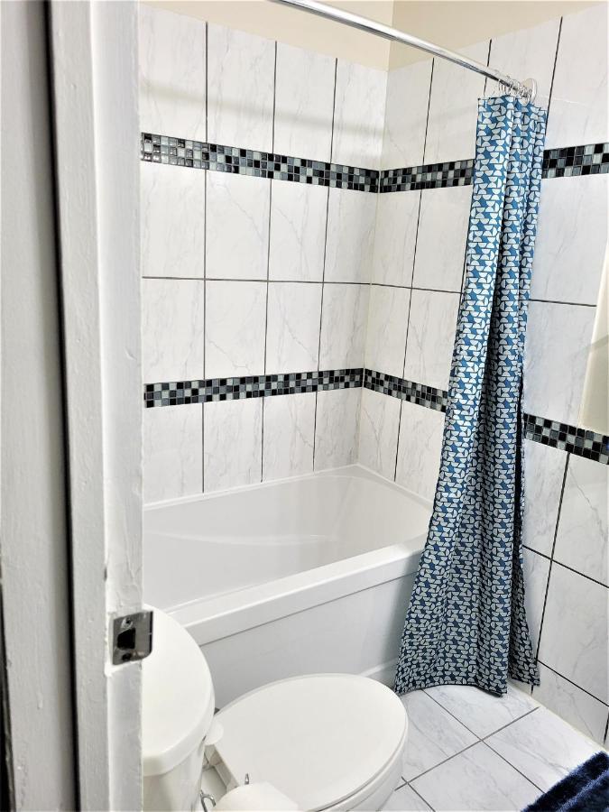 Cozy 4 Bedroom Townhouse - Peaceful Feel Of Home Виннипег Экстерьер фото