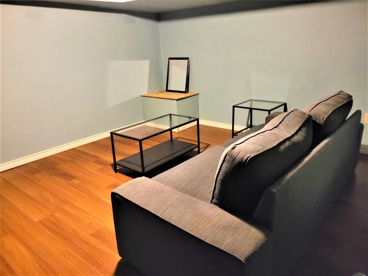 Cozy 4 Bedroom Townhouse - Peaceful Feel Of Home Виннипег Экстерьер фото